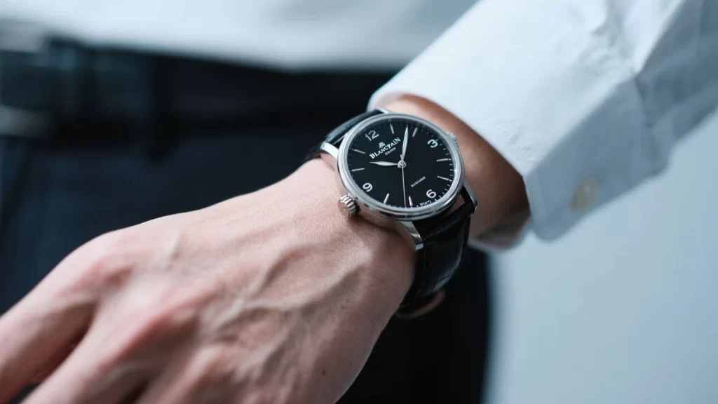 ブランパンスウォッチ 定番人気の黒の魅力