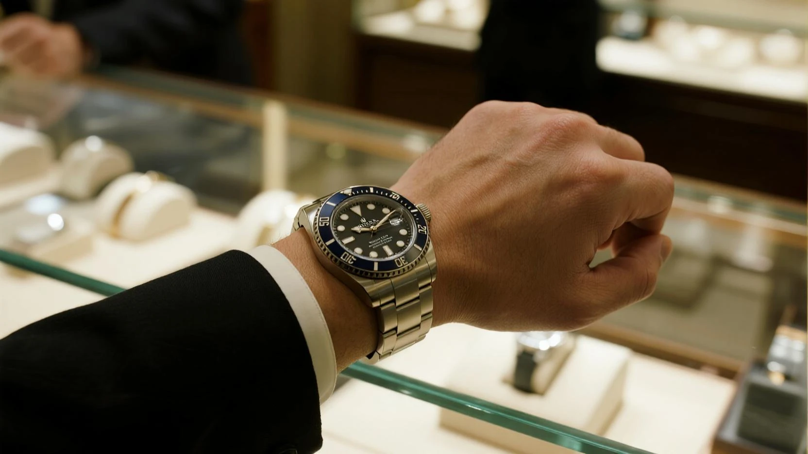 ロレックス試着の完全ガイド!正規店のルールやマナーを徹底解説